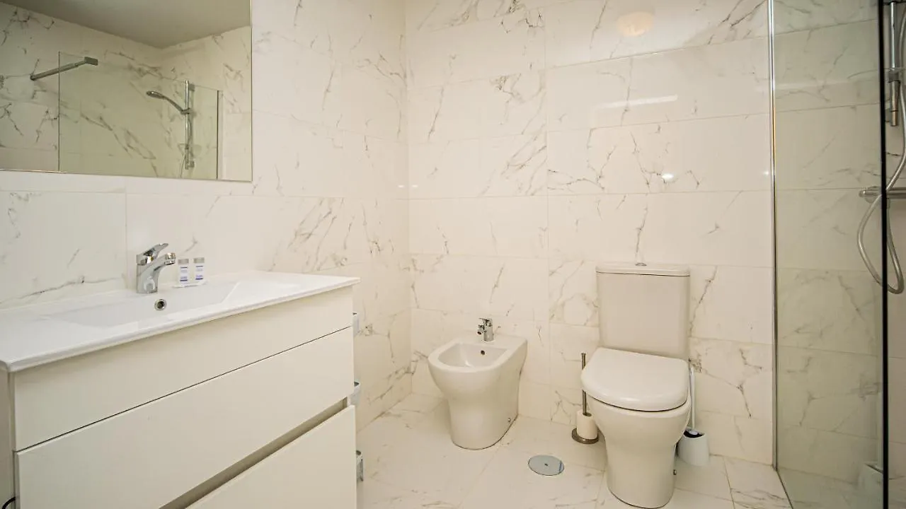 Casares Green 70B 0*,  스페인